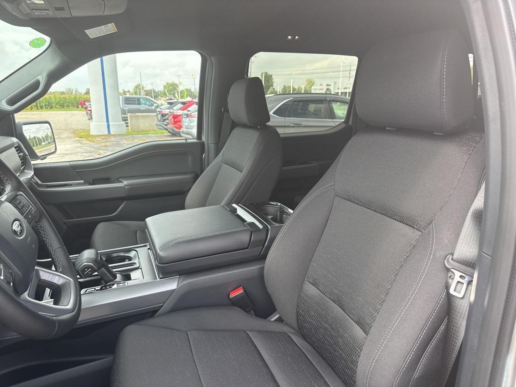 new 2025 Ford F-150 car, priced at $55,870