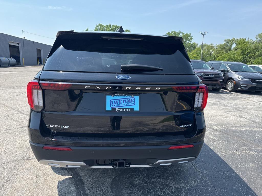 new 2025 Ford Explorer car, priced at $45,796