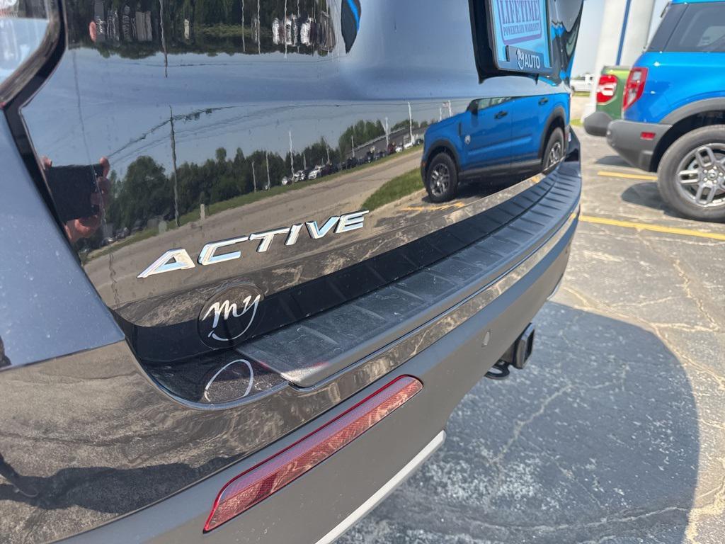 new 2025 Ford Explorer car, priced at $45,796