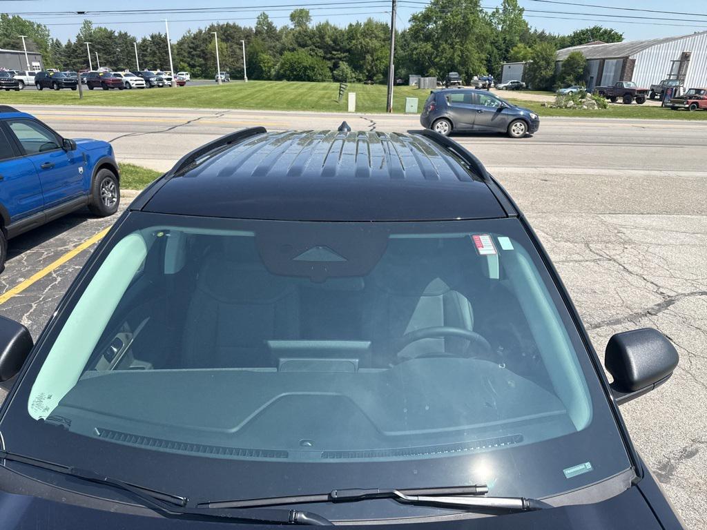 new 2025 Ford Explorer car, priced at $45,796