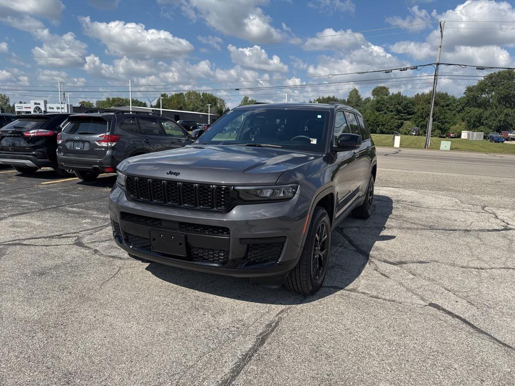 used 2024 Jeep Grand Cherokee L car, priced at $29,985