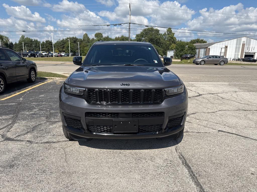used 2024 Jeep Grand Cherokee L car, priced at $29,985