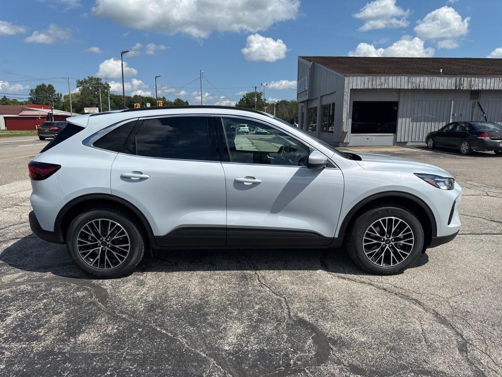 new 2025 Ford Escape PHEV car, priced at $33,083