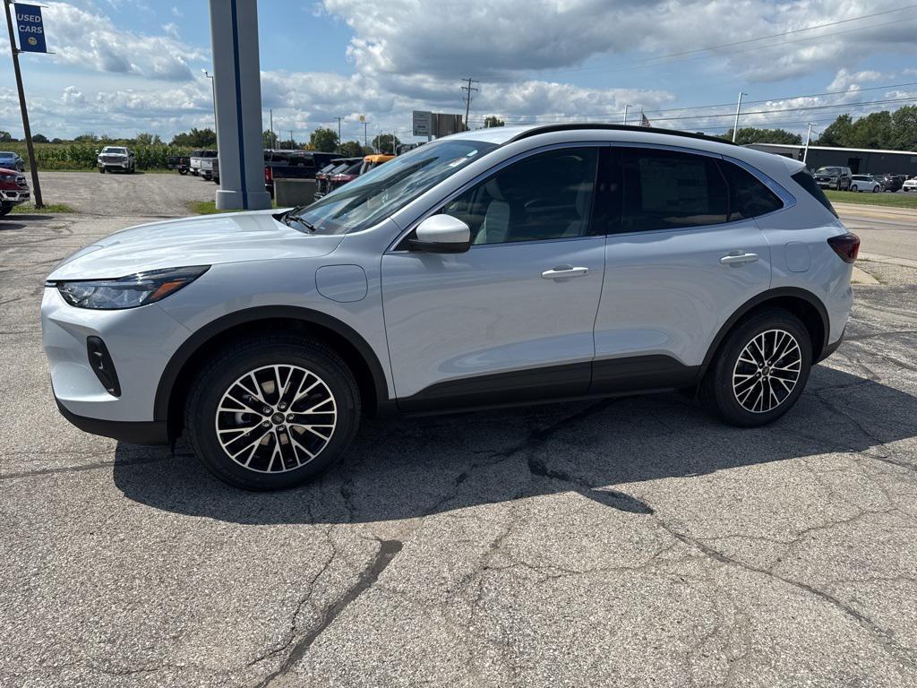 new 2025 Ford Escape PHEV car, priced at $33,083