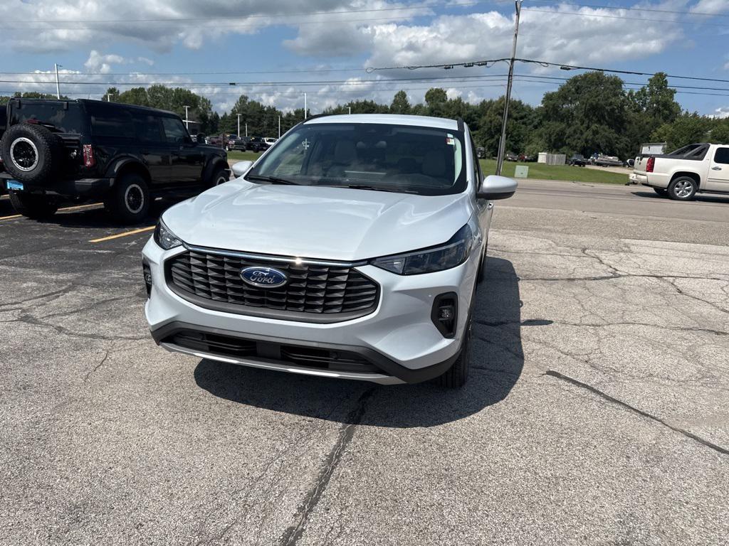 new 2025 Ford Escape PHEV car, priced at $33,083