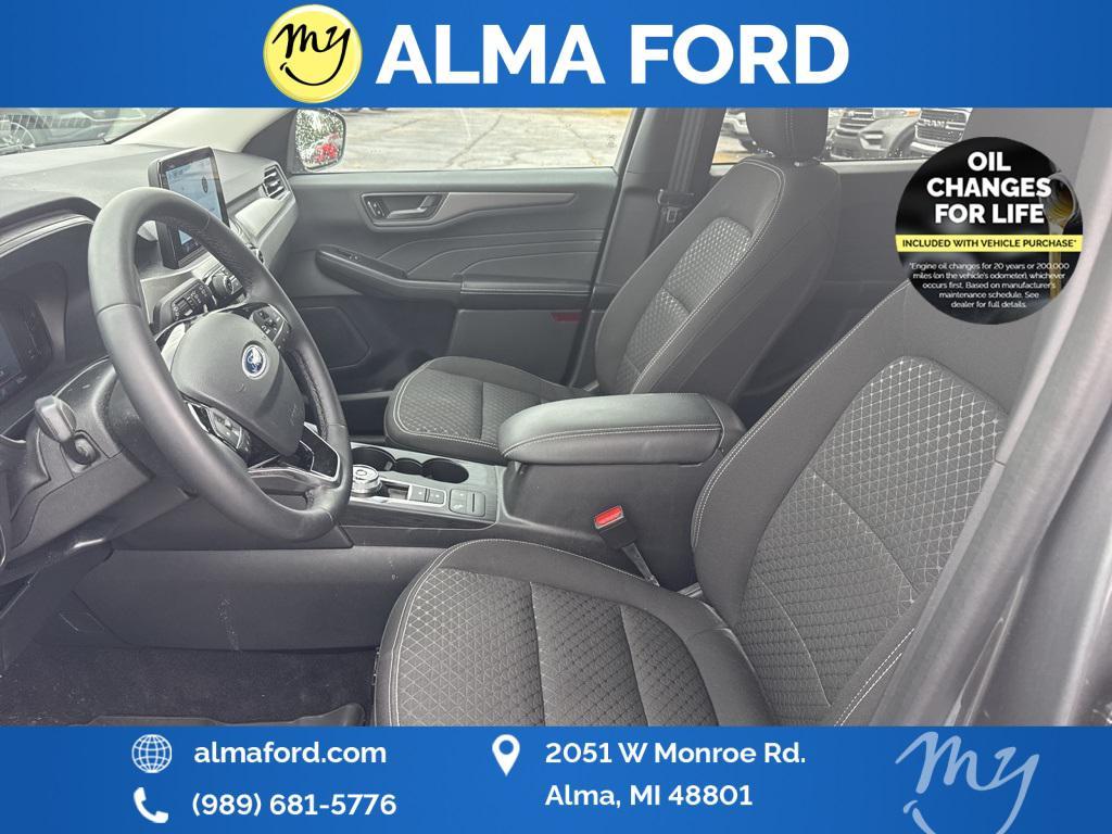 used 2023 Ford Escape car, priced at $25,964