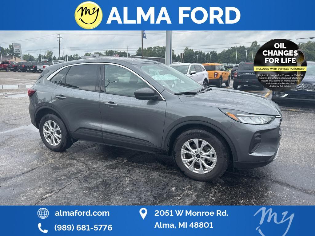 used 2023 Ford Escape car, priced at $25,964
