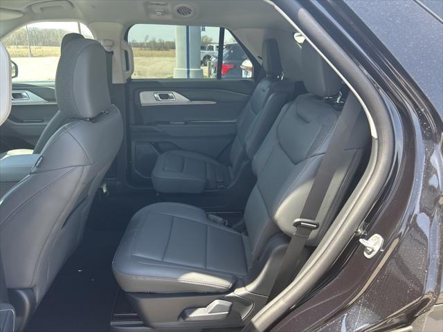 new 2025 Ford Explorer car, priced at $44,704