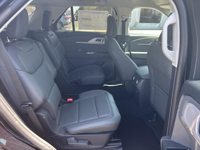 new 2025 Ford Explorer car, priced at $44,704