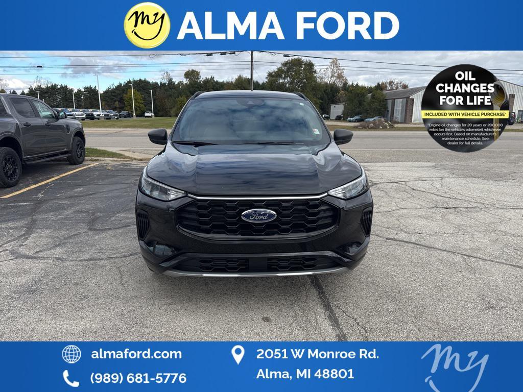 used 2023 Ford Escape car, priced at $25,891