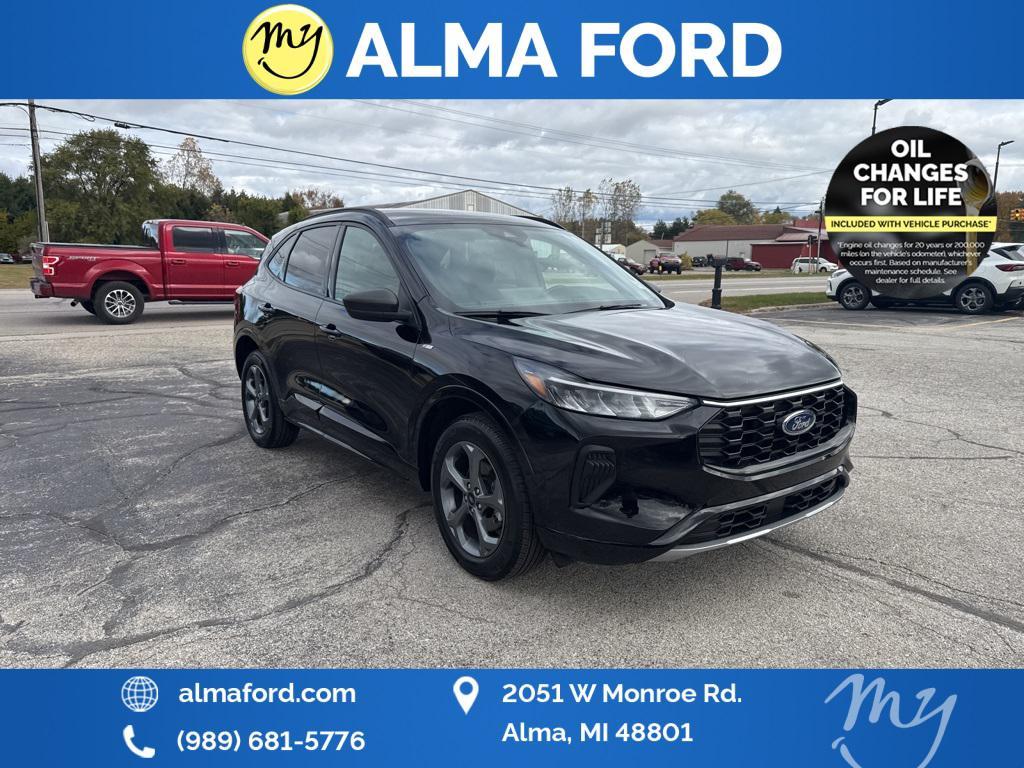 used 2023 Ford Escape car, priced at $25,891