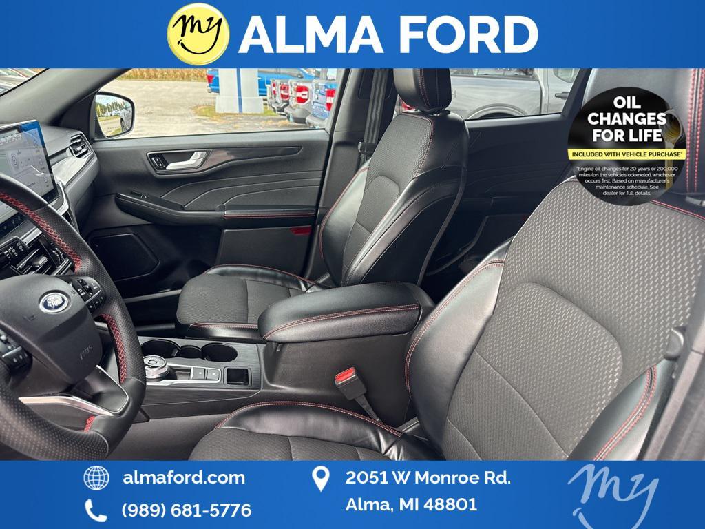 used 2023 Ford Escape car, priced at $25,891