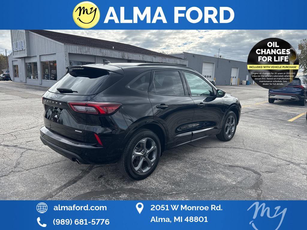 used 2023 Ford Escape car, priced at $25,891