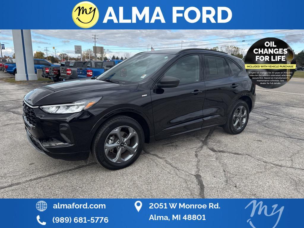 used 2023 Ford Escape car, priced at $25,891