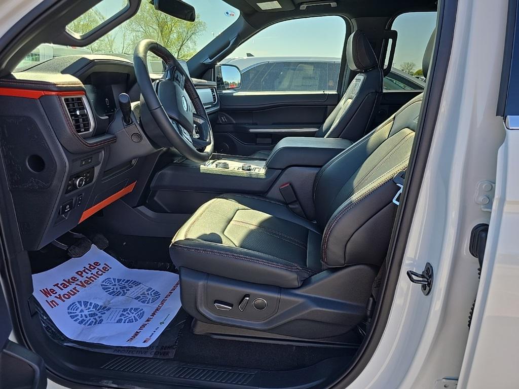 used 2024 Ford Expedition car, priced at $70,016