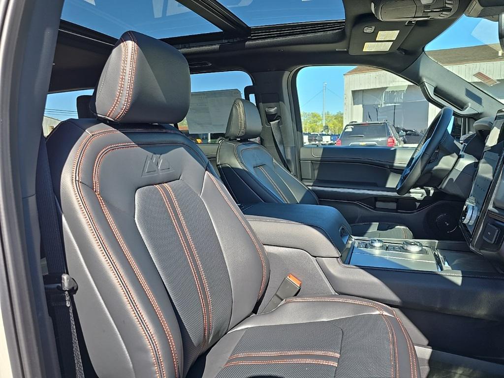 used 2024 Ford Expedition car, priced at $70,016