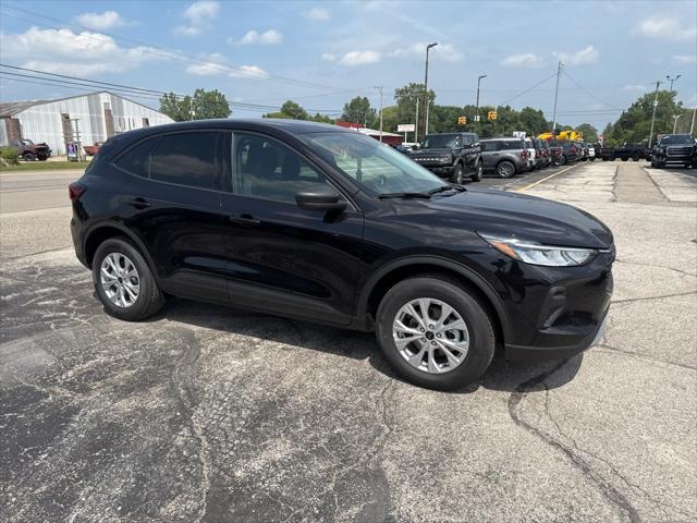 new 2025 Ford Escape car, priced at $30,216