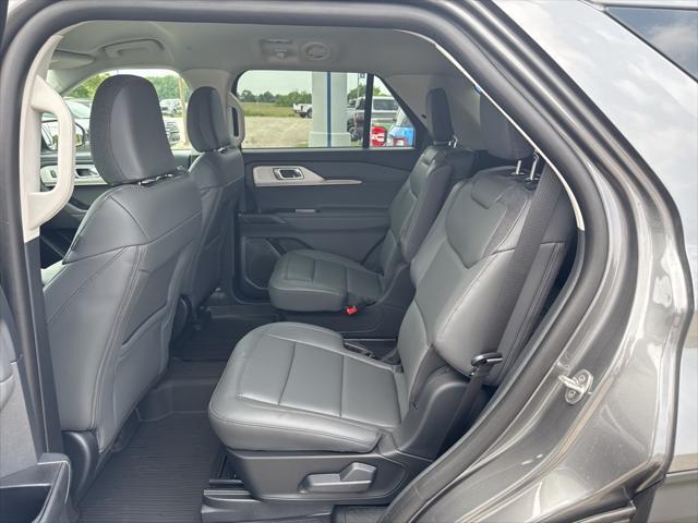 new 2025 Ford Explorer car, priced at $45,638