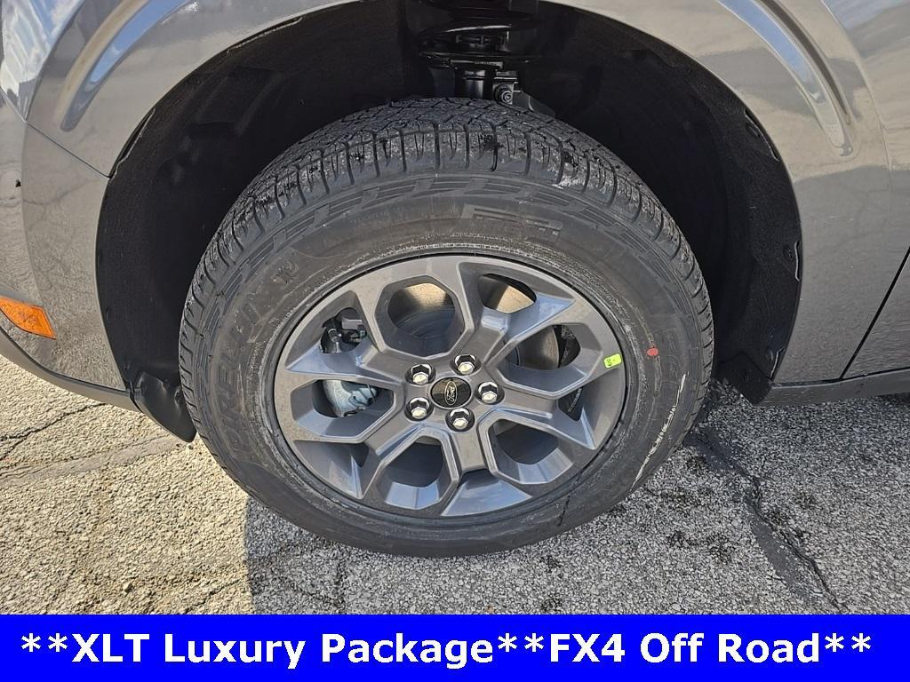 new 2025 Ford Maverick car, priced at $33,777