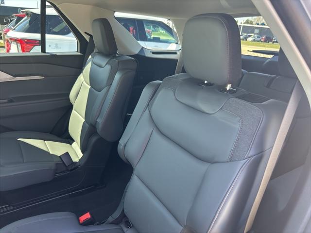 new 2025 Ford Explorer car, priced at $44,704