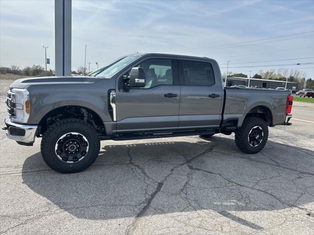 new 2025 Ford F-350 car, priced at $63,627