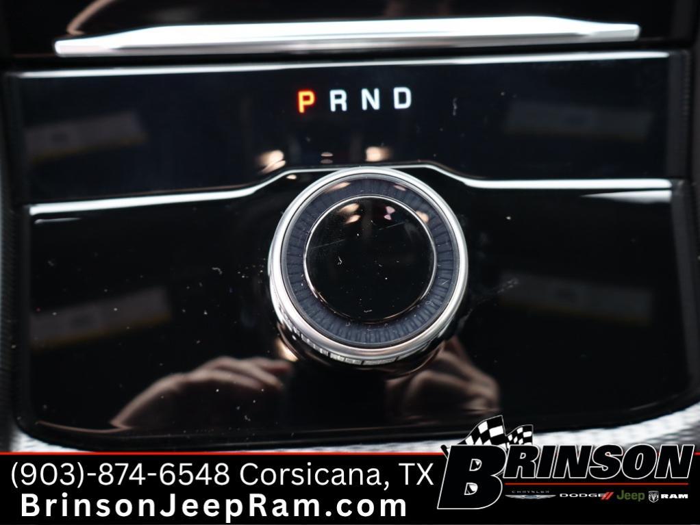 new 2025 Jeep Grand Cherokee car, priced at $39,375