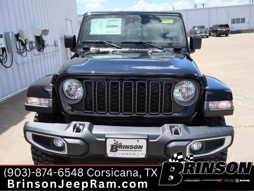 new 2025 Jeep Gladiator car, priced at $41,165
