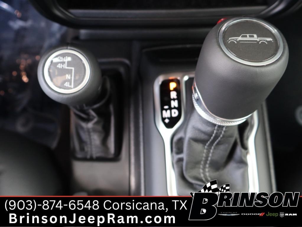 new 2025 Jeep Gladiator car, priced at $41,165