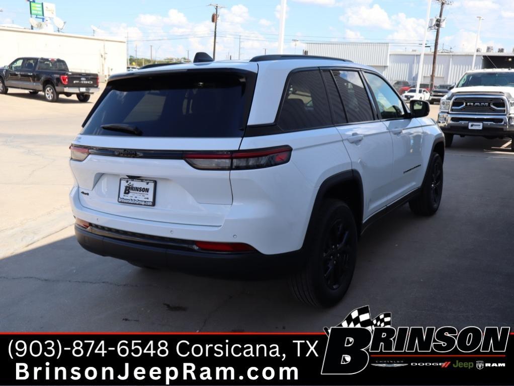 new 2025 Jeep Grand Cherokee car, priced at $39,747