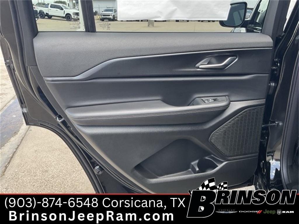 new 2025 Jeep Grand Cherokee L car, priced at $37,139