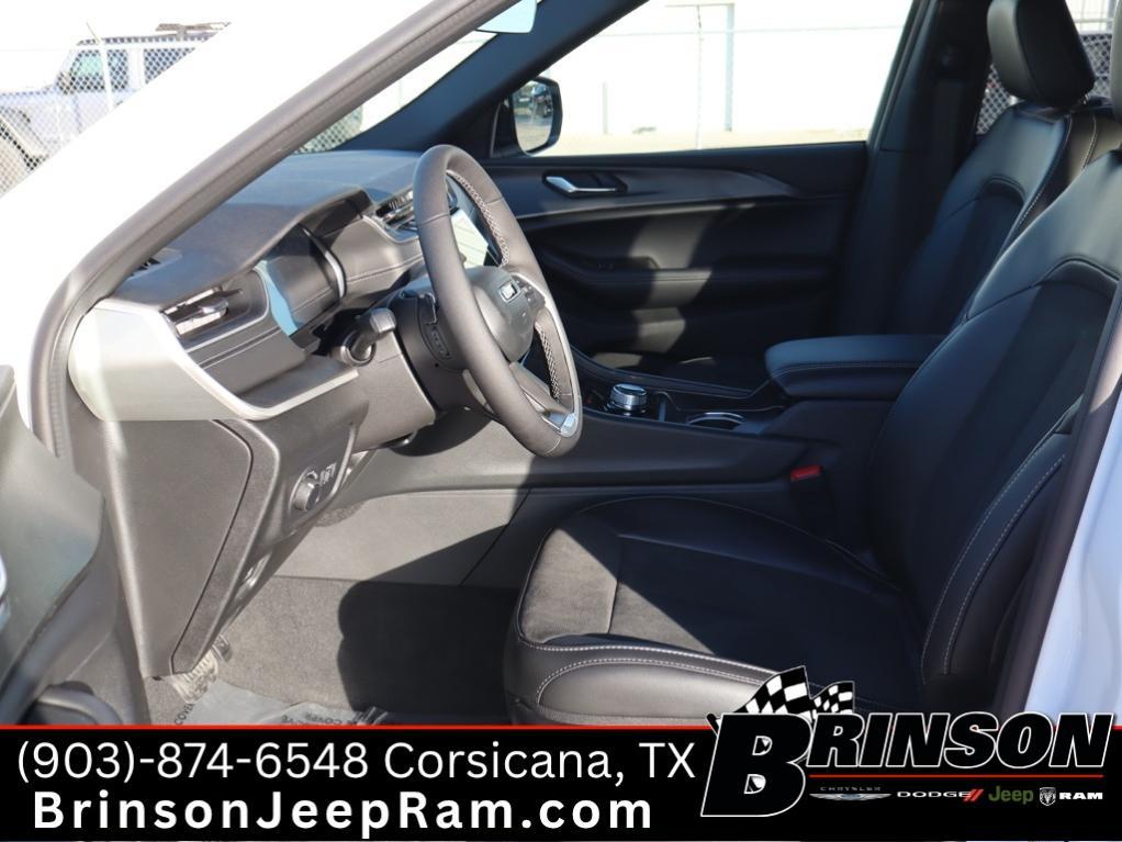 new 2025 Jeep Grand Cherokee L car, priced at $40,497