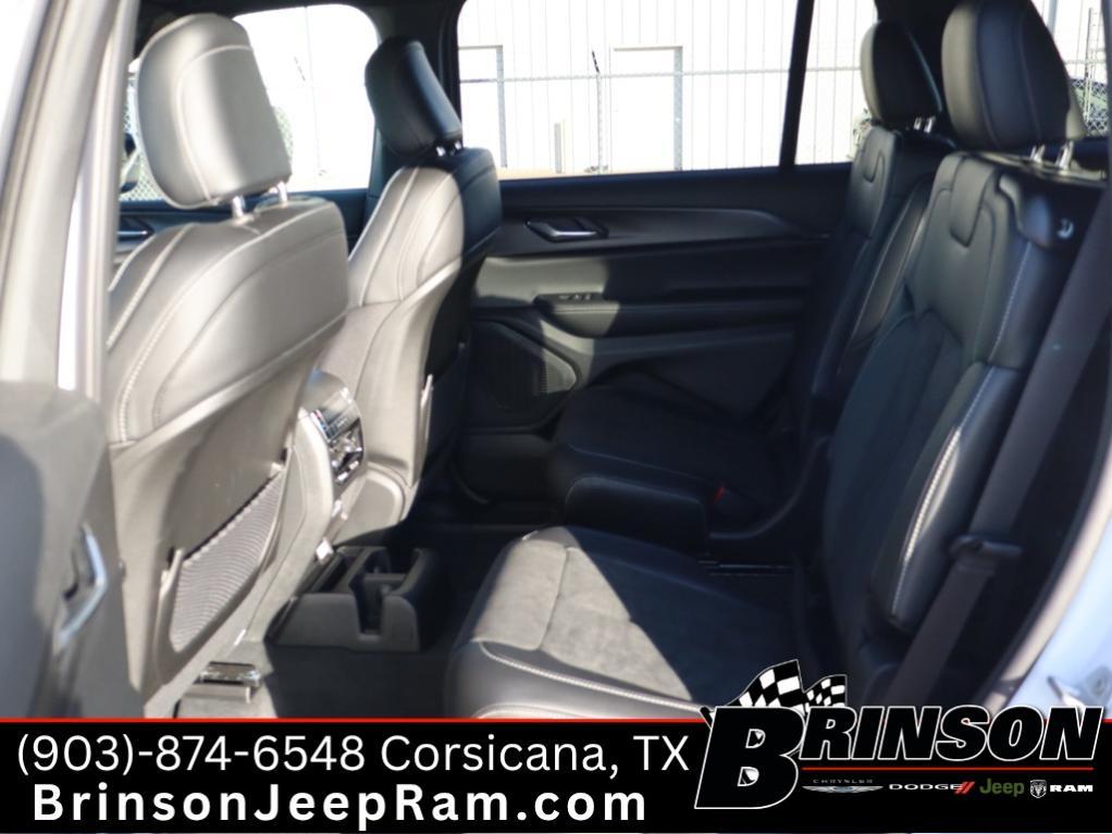 new 2025 Jeep Grand Cherokee L car, priced at $40,497