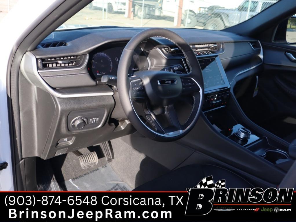 new 2025 Jeep Grand Cherokee L car, priced at $40,497