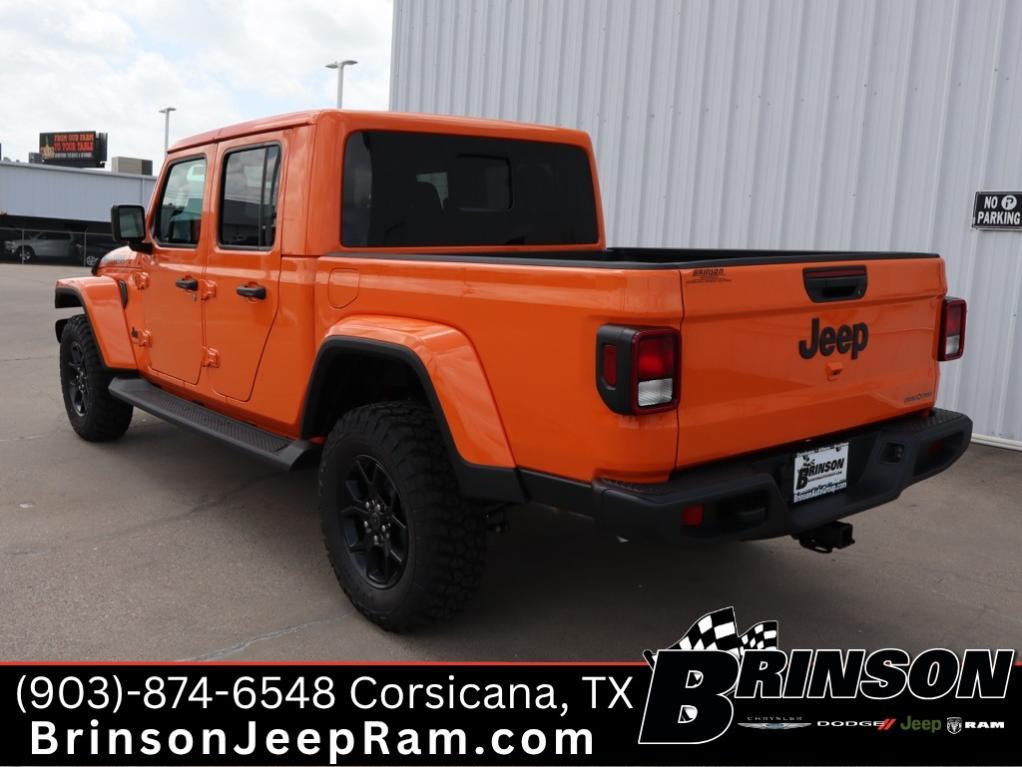 new 2025 Jeep Gladiator car, priced at $45,515