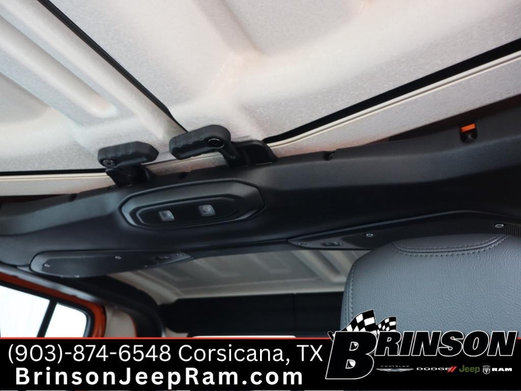 new 2025 Jeep Gladiator car, priced at $45,515