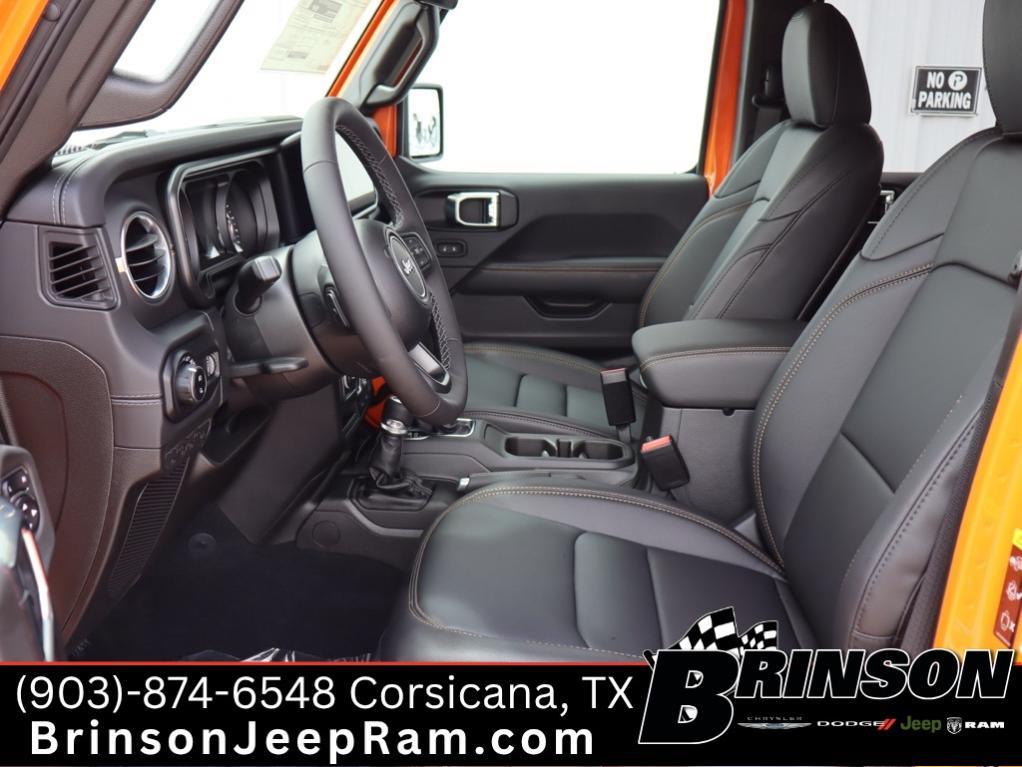 new 2025 Jeep Gladiator car, priced at $45,515