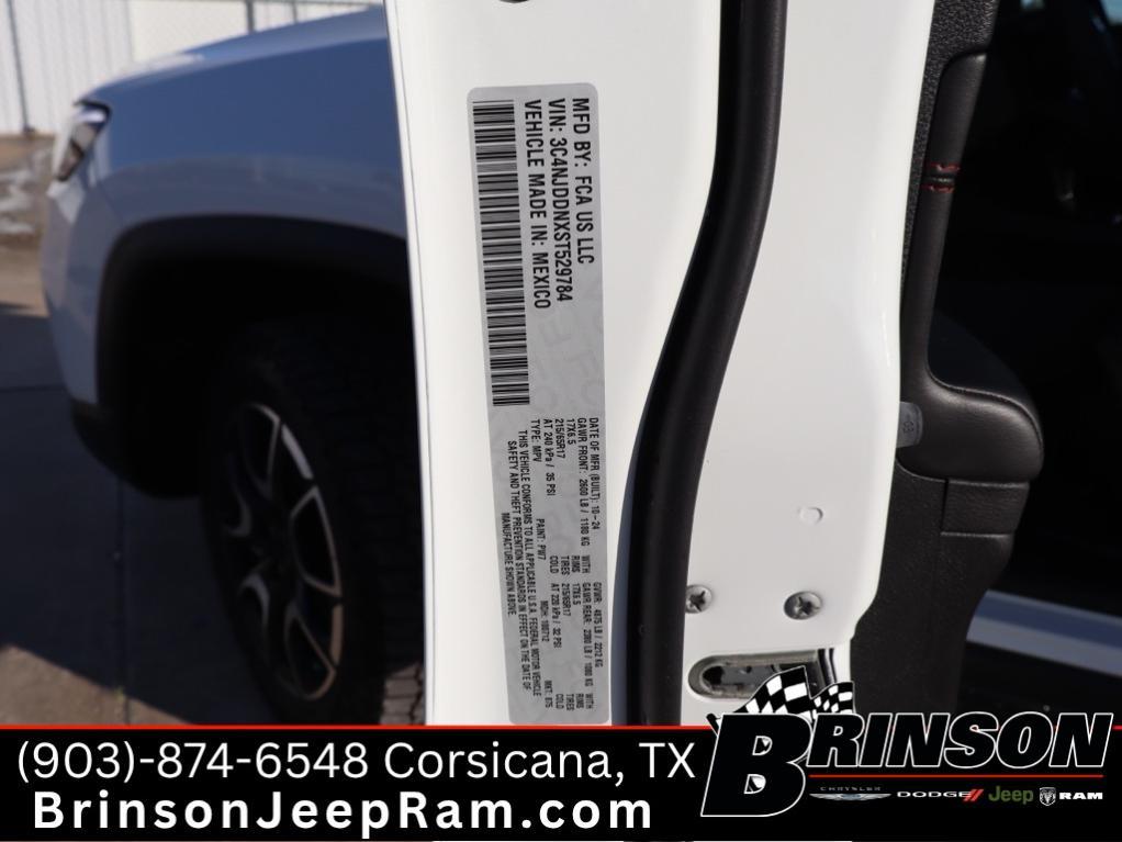 new 2025 Jeep Compass car, priced at $31,477