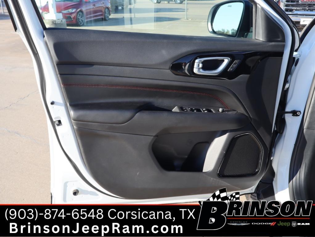 new 2025 Jeep Compass car, priced at $31,477