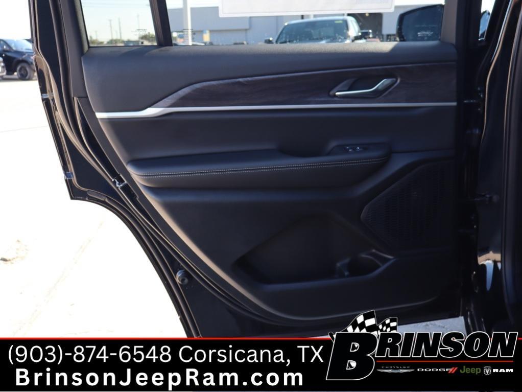 new 2025 Jeep Grand Cherokee L car, priced at $44,497