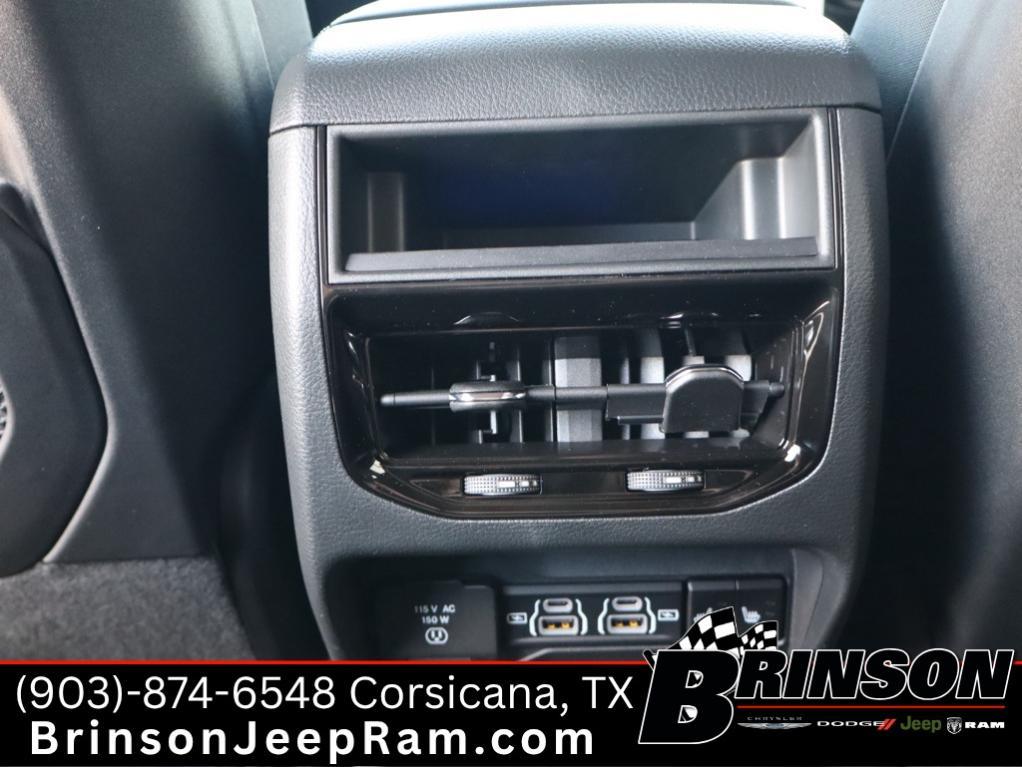 new 2025 Jeep Grand Cherokee car, priced at $40,347