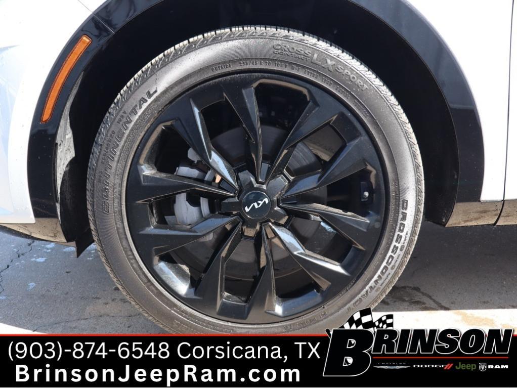 used 2022 Kia Sorento car, priced at $29,697