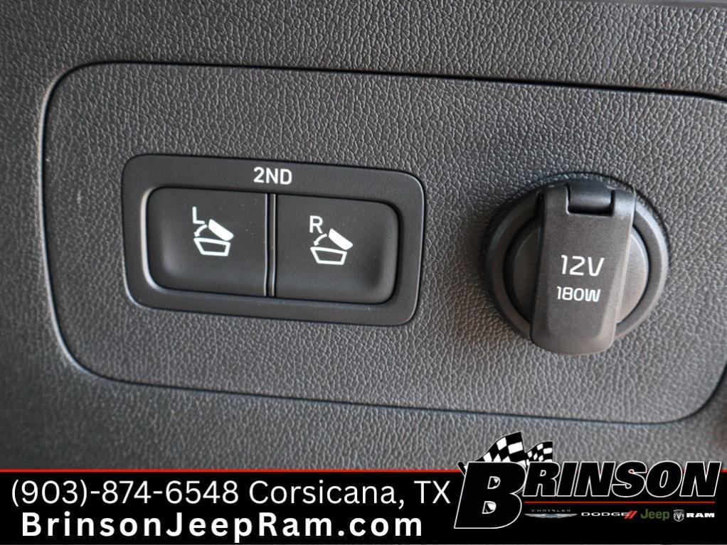 used 2022 Kia Sorento car, priced at $29,697