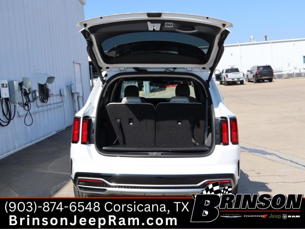 used 2022 Kia Sorento car, priced at $29,697