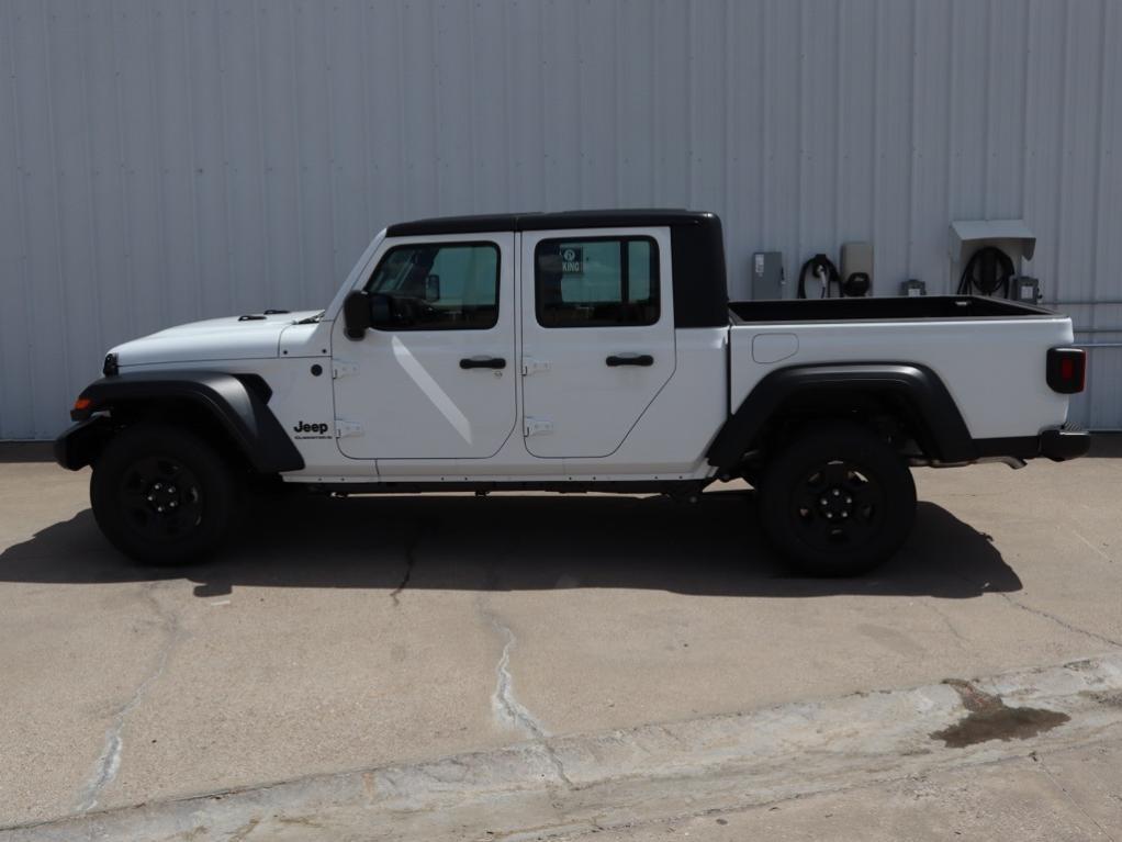 new 2025 Jeep Gladiator car, priced at $39,812