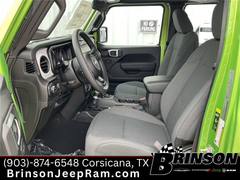 new 2025 Jeep Gladiator car, priced at $39,036