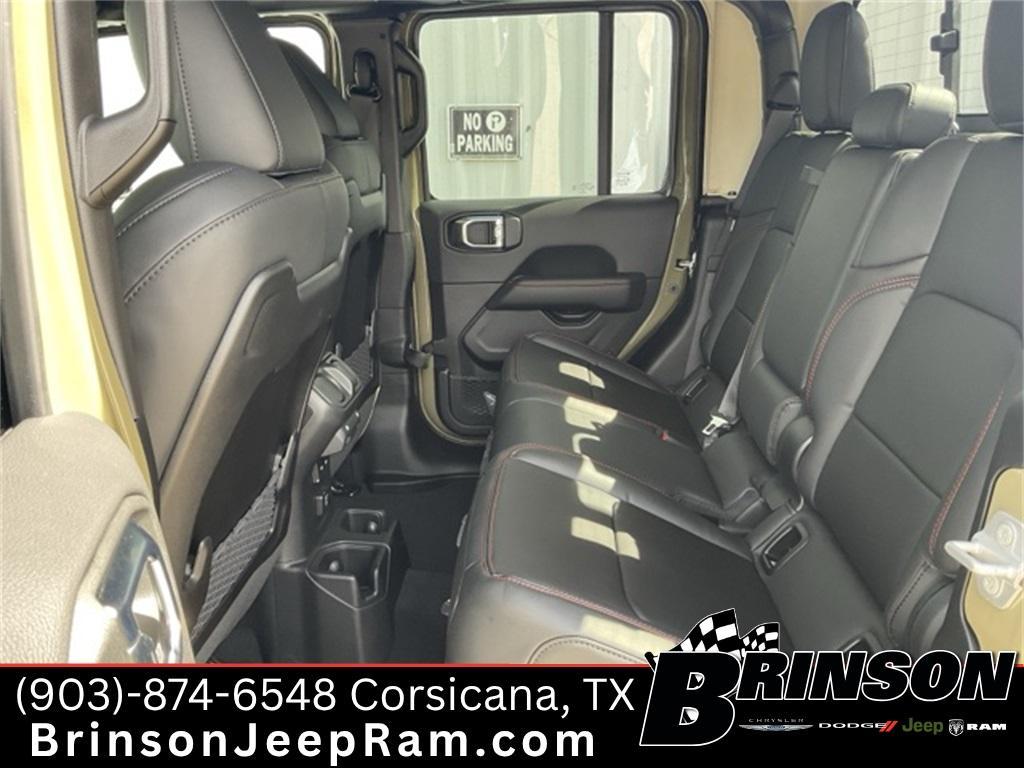 new 2025 Jeep Gladiator car, priced at $51,744