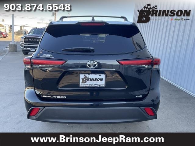 used 2021 Toyota Highlander car, priced at $29,495