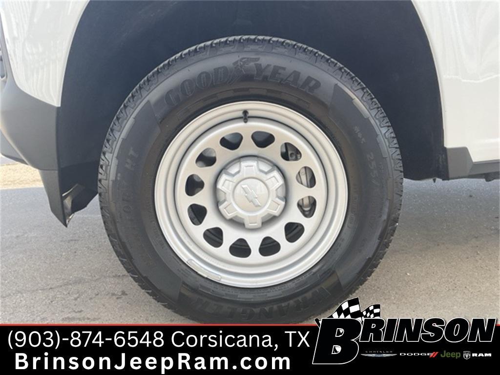 used 2024 Chevrolet Colorado car, priced at $29,106