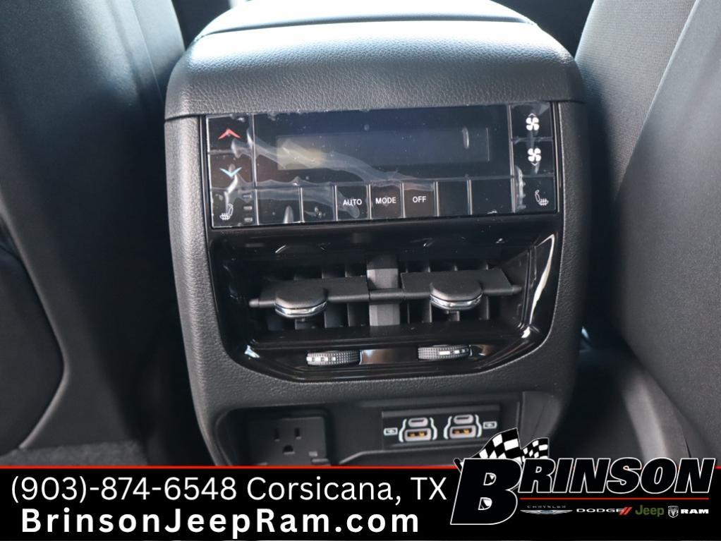 new 2025 Jeep Grand Cherokee L car, priced at $47,497