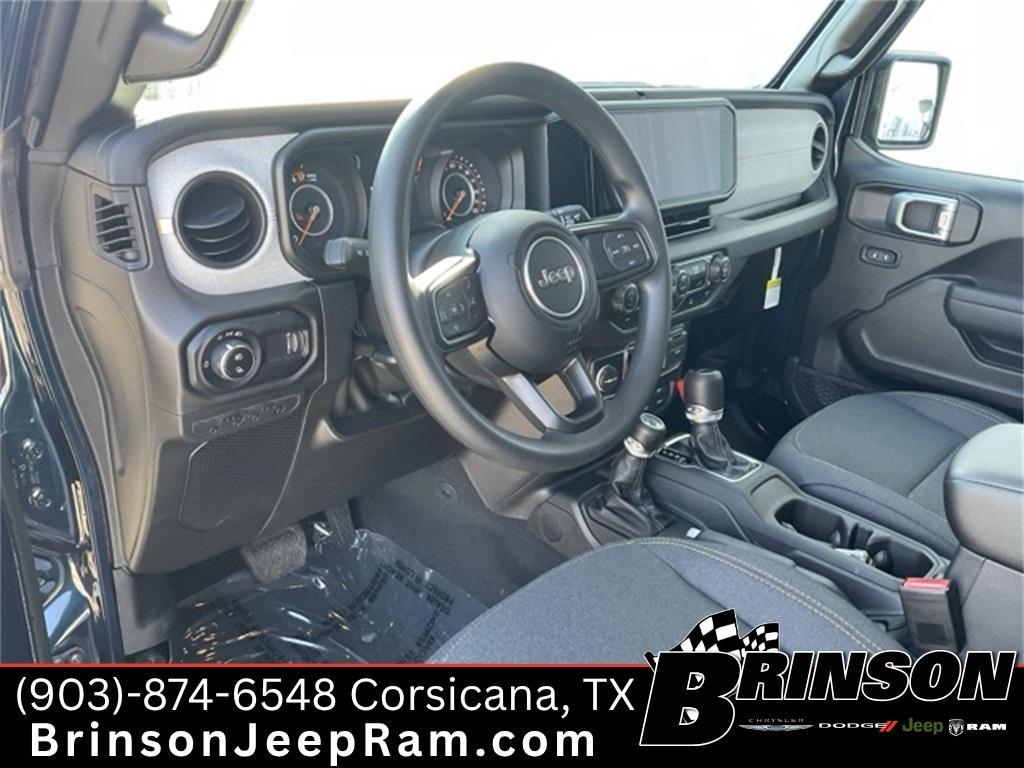 new 2025 Jeep Gladiator car, priced at $40,700